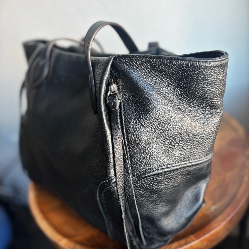 Aimee Kestenberg Black Leather Shoulder Bag - Picture 3 of 9